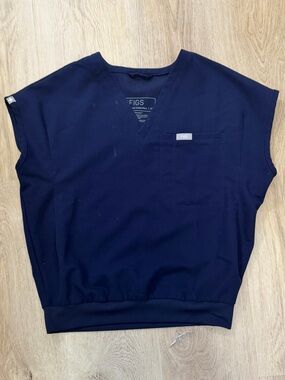 FIGS Raleigh V-Neck Cap Sleeve Scrub Top